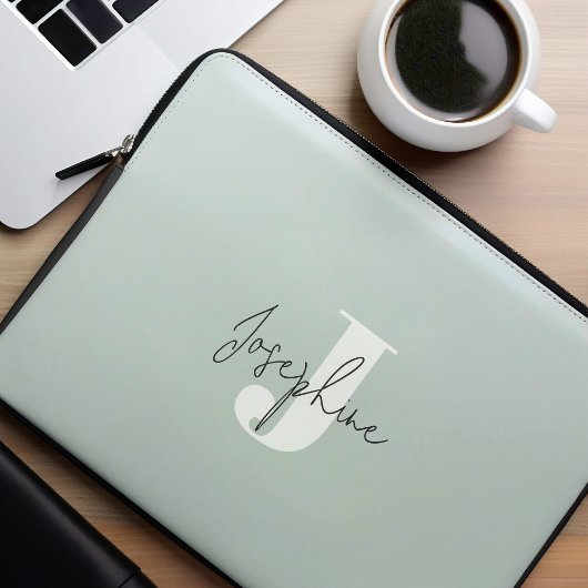 Minze Green Moderne Minimalistisch Mit Monogramm Laptopschutzhülle