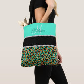 Minze, grün und schwarz Leopard Mit Monogramm Tasche (Von Nahem)