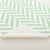 Minze, grün und weiß, geometrisches Herringbone-Mu Sherpadecke (3/4)