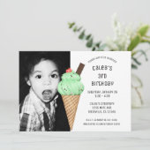 Minze Ice Cream Cone Party Custom Birthday Foto Einladung (Stehend Vorderseite)