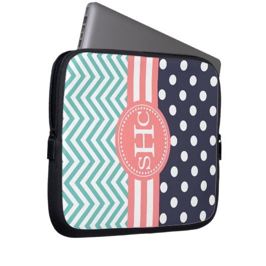 Minze, Marine u. korallenrote Zickzack Laptopschutzhülle (Vorne Rechts)