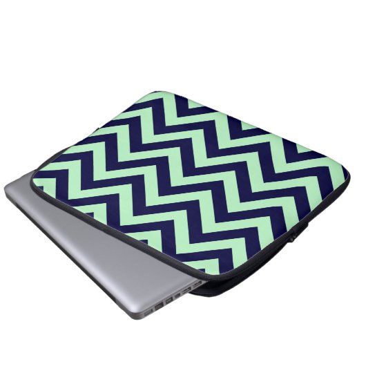 Minze, Navy Blue Large Zickzack ZigZag Muster Laptopschutzhülle (Vorne Knopf)