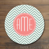 Minze und Coral Chevrons Custom Monogram Runder Pappuntersetzer