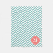 Minze und Coral Zigzag Muster Monogram Fleecedecke (Vorderseite)