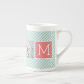 Minze und Korallenfoto-Collage Custom Monogram Porzellantasse (Rechts)