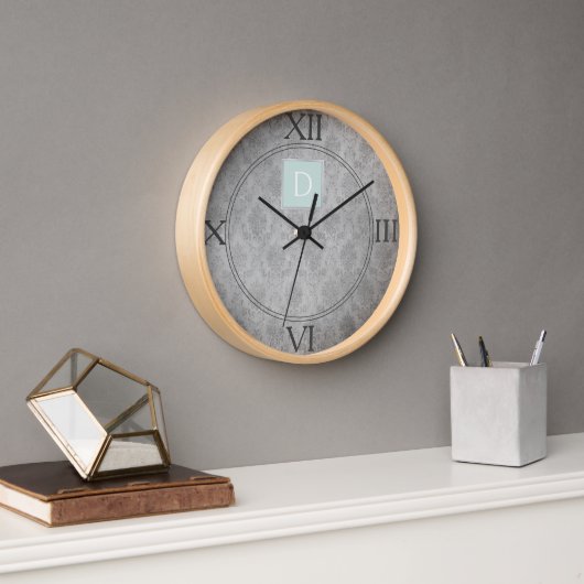 Minze Vintag Damask Monogram Clock Uhr (Büro)
