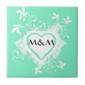 Minzgrün und Herzmonogramm Fliese (Vorderseite)