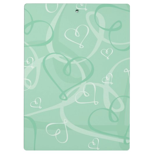 Minzgrünes Herzmuster Klemmbrett (Rückseite)