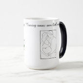 Miracle in Motion – Parents-to-Be Line Art Mug 🤍 Verwandlungstasse (VorderseiteRechts)