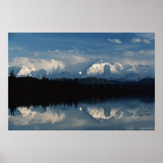 Mirror Lake Horizon mit Forest & Snowy Mountains Poster (Vorne)