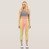 Mirrored Pastel Rainbow Vertical Strip Gradient Capri Leggings (Vorderseite)
