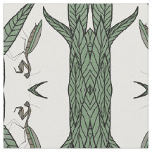 Mirrored Praying Mantis auf grünen Blätter