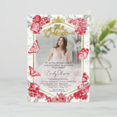 Mis Quince Foto Einladung Bilingual Red Floral (Stehend Vorderseite)