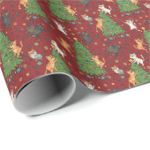 Mischievous Tree-Climbing Cats Funny Christmas Geschenkpapier (Rolleneckpunkt)