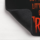 Mischous Halloween bin ich eine echte Leckerei abe Mousepad (Ecke)