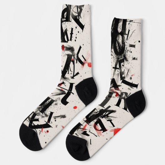 Mischung von Buchstaben in schwarz und rot Socken (Linkes Detail)