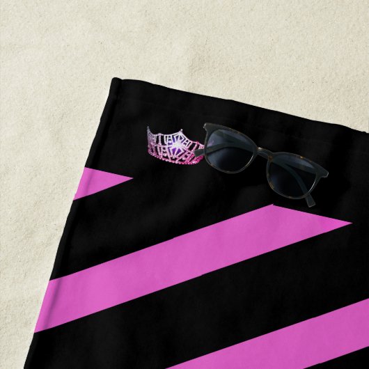 Miss America Raspberry Stripe Crown Beach Handtuch (Beispiel)