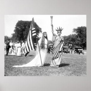 Miss Columbia und Lady Liberty: 1919 Poster