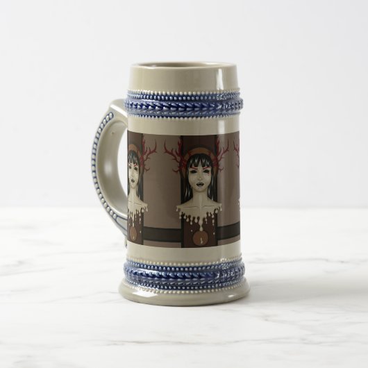 Miss D. Bierglas (Vorderseite Links)