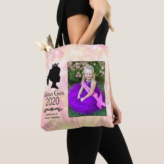Miss Juli 2020 Tasche (Von Nahem)