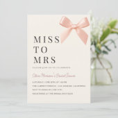 Miss to Mrs Blush Pink Bow Bridal Shower Einladung (Stehend Vorderseite)