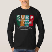 Mission Beach California Surfboard Retro Vin T-Shirt (Vorderseite)