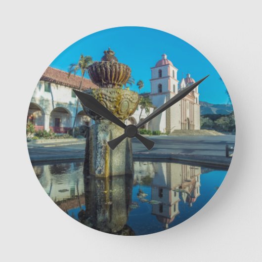 Mission Santa Barbara Runde Wanduhr (Vorderseite)