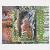 MISSISSIPPI YARD DOG Fleece Blankes (Vorderseite (Horizontal))