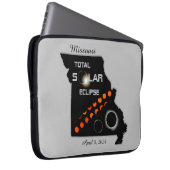 Missouri Solar Eclipse Laptop Sleeve (Vorne Rechts)