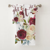 Mistletoe Manor Floral Ließ uns fröhlich und hell Badhandtuch Set (Insitu)