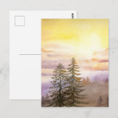 Mistreiche Berge mit Kiefern Postkarte (Vorne/Hinten)