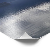 Misty Alaskan Sea in Shades of Blue Fotodruck (Ecke)