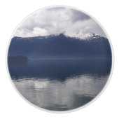 Misty Alaskan Sea in Shades of Blue Keramikknauf (Vorderseite)