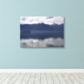 Misty Alaskan Sea in Shades of Blue Leinwanddruck (Insitu (Holzboden))
