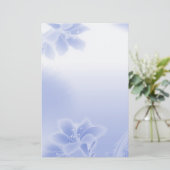 Misty Blue Floral Briefpapier (Stehend Vorderseite)