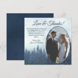 Misty Blue Pine Trees Rustic Wedding Oval Foto Dankeskarte