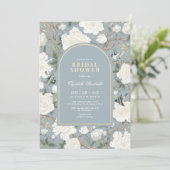 Misty Blue White Chinoiserie Brautparty Einladung (Stehend Vorderseite)