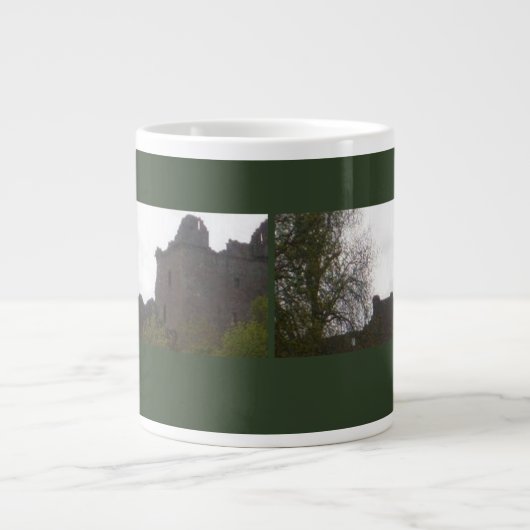 Misty Burgen von Bellinzona Jumbo-Tasse (Vorderseite)