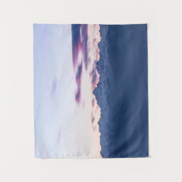 Misty clouuds oberhalb des Berges Triglav, Sloweni Wandteppich