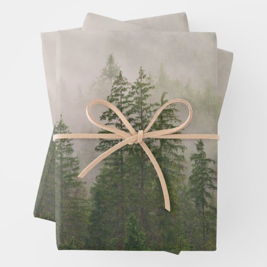 Misty Foggy Forest Trees Geschenkpapier Set (Beispiel)