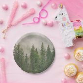 Misty Foggy Forest Trees Pappteller (Party)