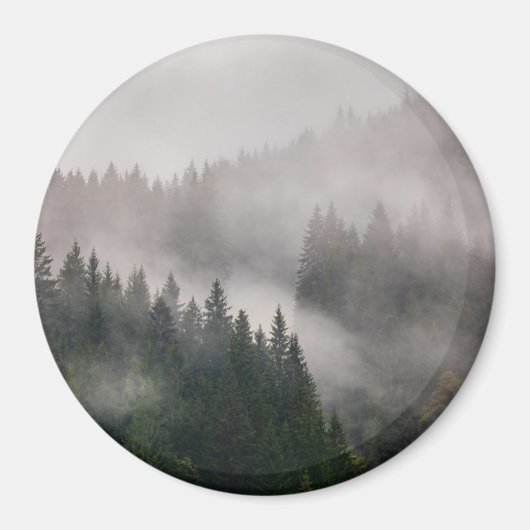 Misty Forest in den Bergen Magnet (Vorne)