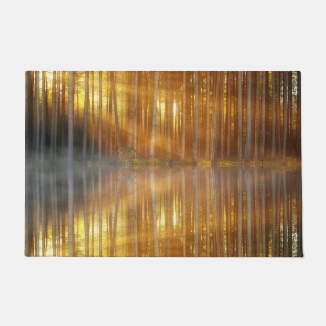 Misty Forest Scene Fußmatte (Vorderseite)