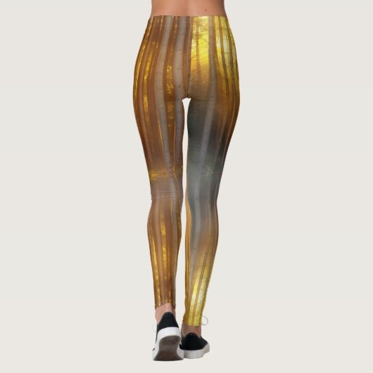 Misty Forest Scene Leggings (Rückseite)