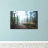 Misty Forest Walk Leinwanddruck (Insitu (Holzboden))
