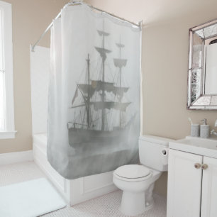 Misty Gray Foggy Alte oder Piratenschiff Art Duschvorhang