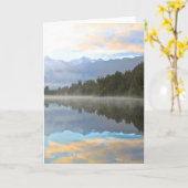Misty Lake Trees Reflection Ruhige Lage Foto Karte (Gelbe Blume)