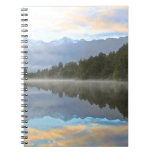 Misty Lake Trees Reflection Ruhige Lage Foto Notizblock