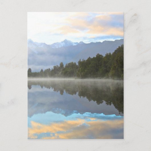 Misty Lake Trees Reflection Ruhige Landschaft Postkarte (Vorderseite)