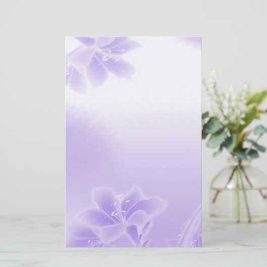 Misty lila Floral Briefpapier (Stehend Vorderseite)